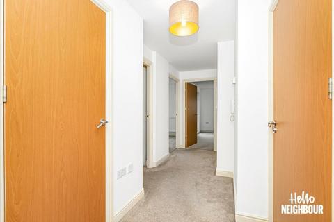 2 bedroom apartment to rent, Coombe Way, Farnborough, GU14