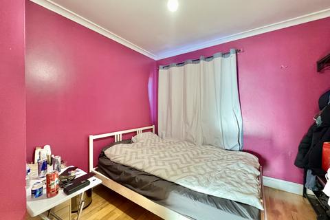 4 bedroom terraced house for sale, Green Road, London N20