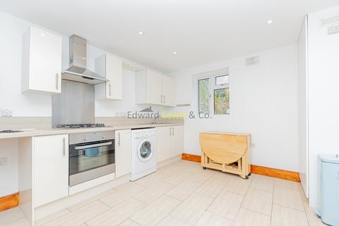 2 bedroom flat to rent, Brooke Road, London N16