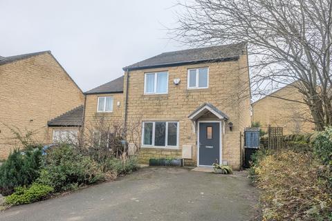 3 bedroom semi-detached house for sale, Illingworth Close, Keighley, West Yorkshire