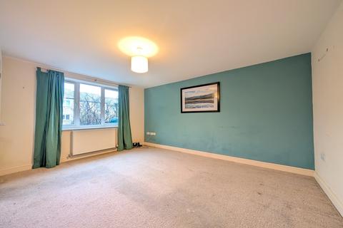 3 bedroom semi-detached house for sale, Illingworth Close, Keighley, West Yorkshire