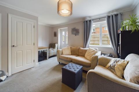 2 bedroom end of terrace house for sale, Swale View, Thetford, IP24