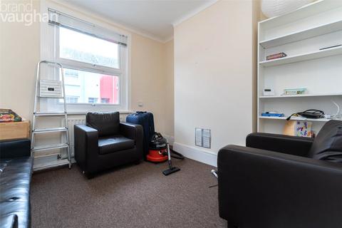 3 bedroom terraced house to rent, Grove Street, Brighton BN2