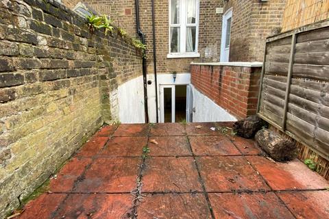 1 bedroom flat to rent, Dunlace Road, London E5