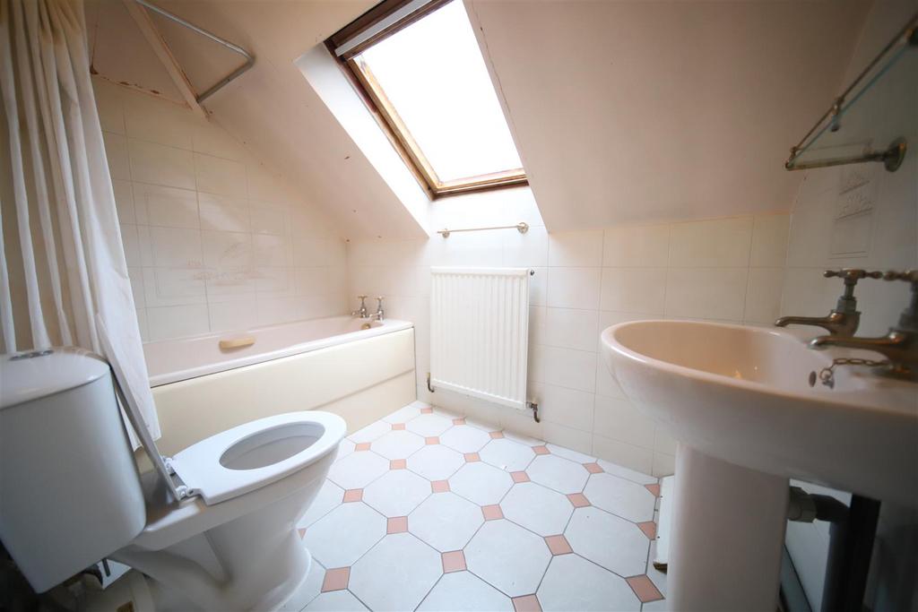 Bathroom.jpg