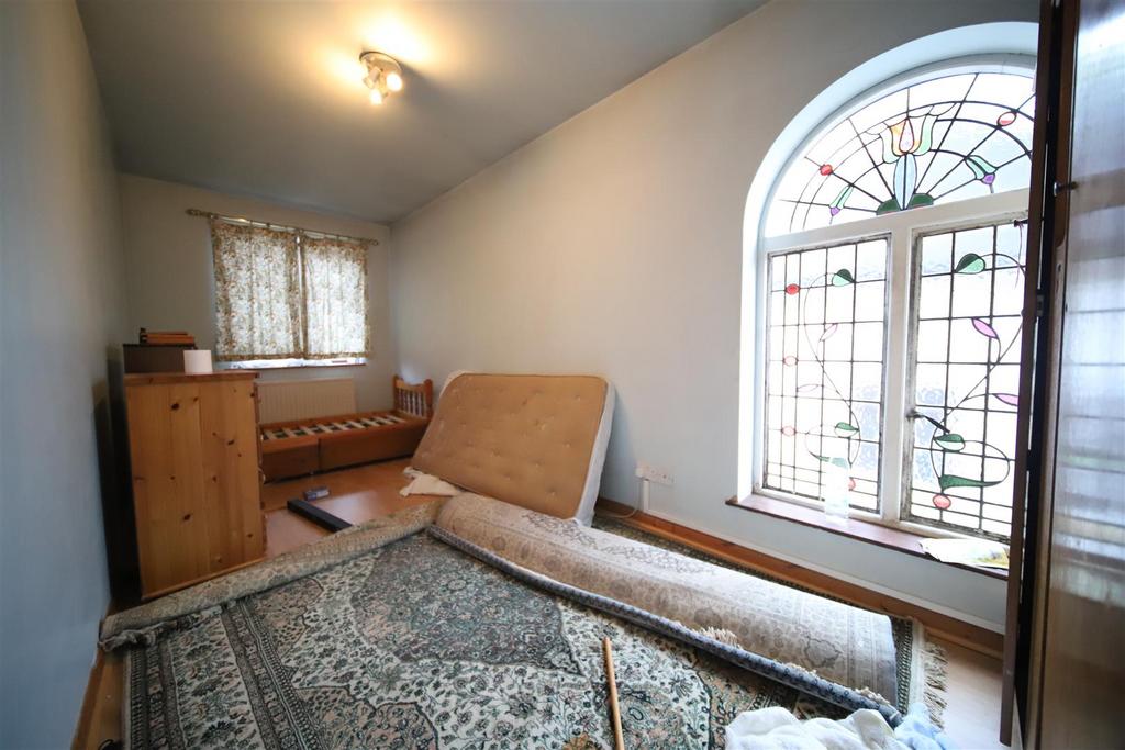 Bed4.jpg