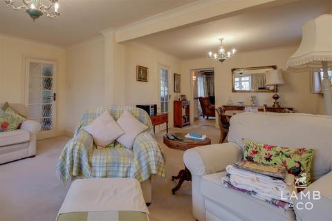 4 bedroom detached house for sale, Washford Gardens, Clacton-On-Sea CO15