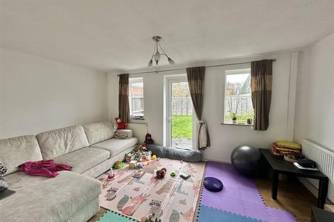 3 bedroom semi-detached house to rent, St Stephens Drive, Bolbeck Park, Milton Keynes, MK15 8PB