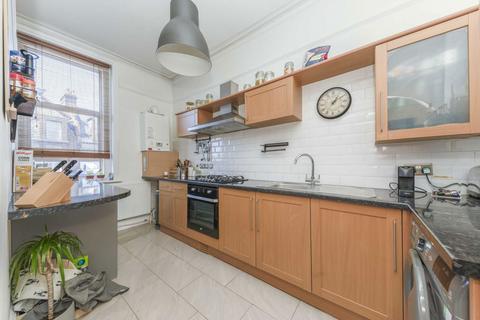 1 bedroom flat for sale, London Road, London SW17