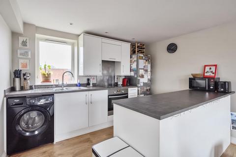 2 bedroom flat for sale, Chesham,  Buckinghamshire,  HP5