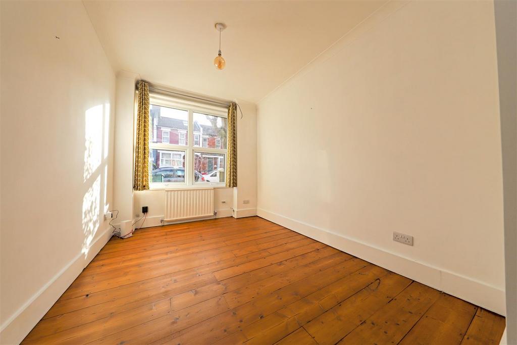 Nicholas james hartington terrace living .jpg
