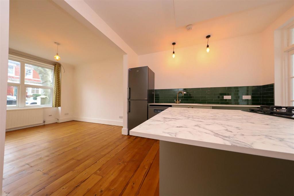 Nicholas james hartington terrace kitchen 3.jpg