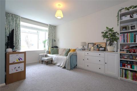 3 bedroom end of terrace house for sale, Heythorp Close, Goldsworth Park, Woking, Surrey, GU21