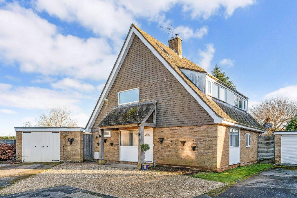 8 Fosseway Close