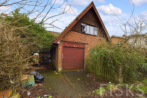 3 bedroom detached house for sale, Mornington Road, Canvey Island, SS8