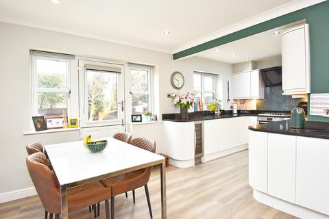 25 Wharfedale Avenue, Harrogate, HG2 0AU