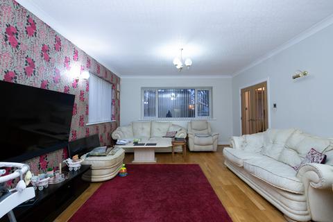 6 bedroom bungalow for sale, Brooklands Road, Manchester M23