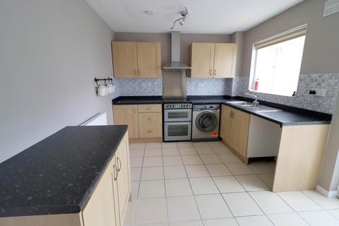 3 bedroom end of terrace house to rent, Dunholme Close, Lower Earley