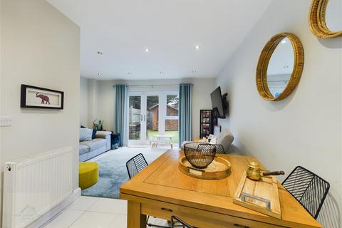 3 bedroom townhouse for sale, Open Plan Living at Orchard Mount, Monton