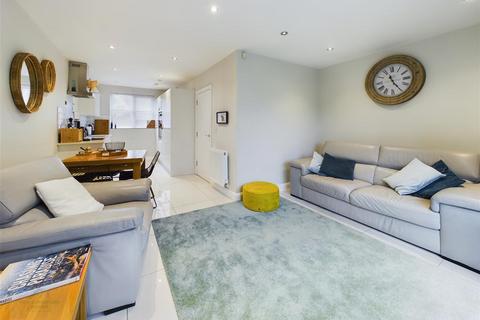 3 bedroom townhouse for sale, Open Plan Living at Orchard Mount, Monton