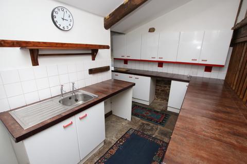 2 bedroom cottage to rent, High Flatts, Huddersfield