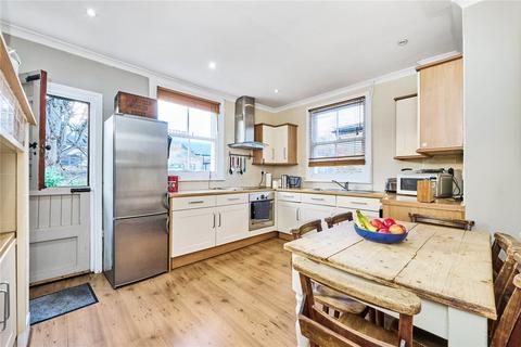 3 bedroom terraced house to rent, Mantilla Road, London, SW17