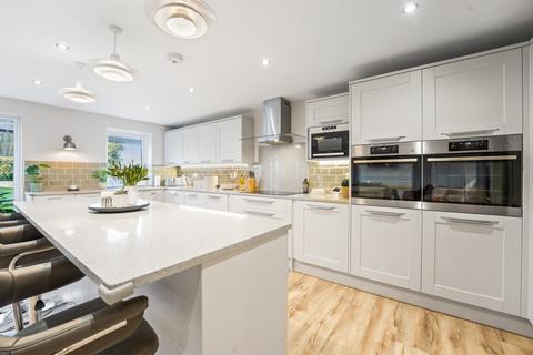 7 Lenacre Avenue, Whitfield, Dover, CT16 3HH