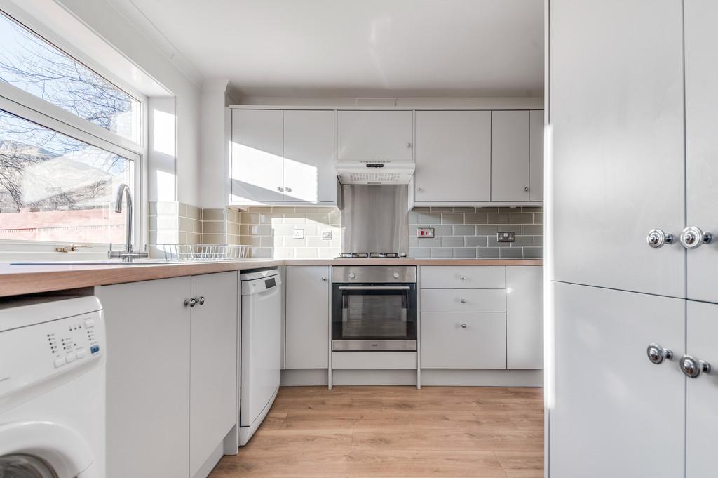 16 Elmwood-0010