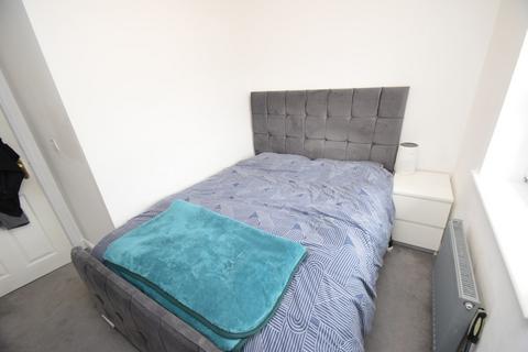 6 Burghley Walk, Shipley, BD18 1QH