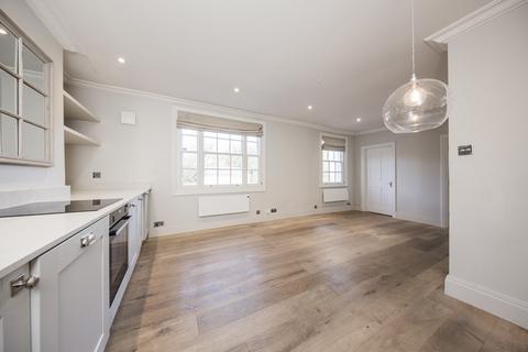 2 bedroom flat for sale, The Pantiles, Tunbridge Wells