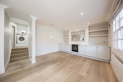 2 bedroom flat for sale, The Pantiles, Tunbridge Wells