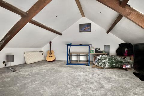 3 bedroom terraced house for sale, Herbert Street, Brithdir, NP24