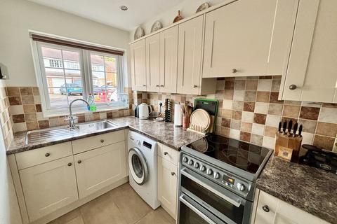 8 Blackbird Close, Creekmoor, Poole, BH17 7YA