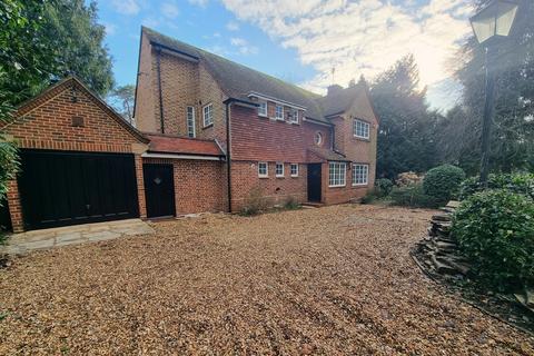 4 bedroom detached house to rent, Hiltingbury