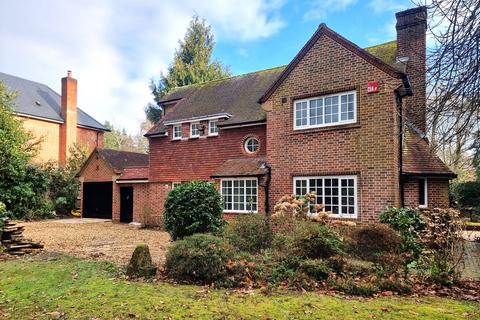 4 bedroom detached house to rent, Hiltingbury