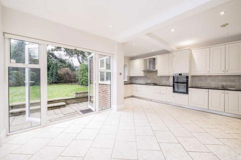 6 bedroom house to rent, Fairholme Gardens, London N3