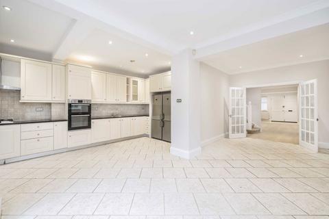 6 bedroom house to rent, Fairholme Gardens, London N3