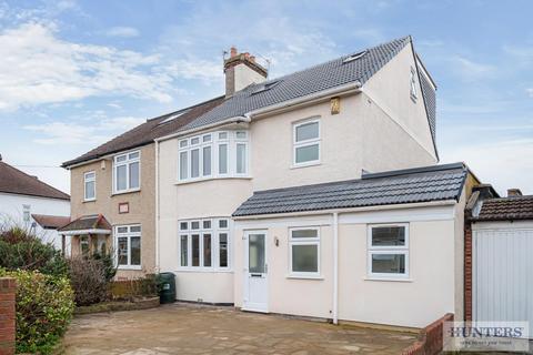 6 bedroom semi-detached house to rent, First Avenue, Bexleyheath, Kent, DA7 5SS