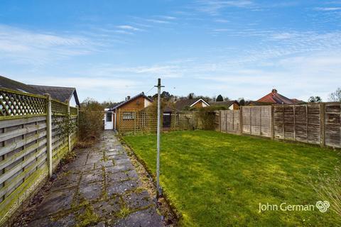 undefined, Knowles Hill, Rolleston-on-Dove