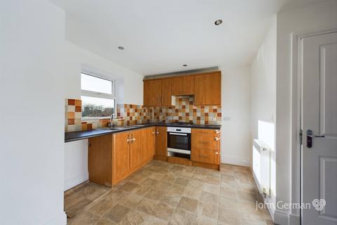 3 bedroom end of terrace house for sale, Woodview Road, Newhall