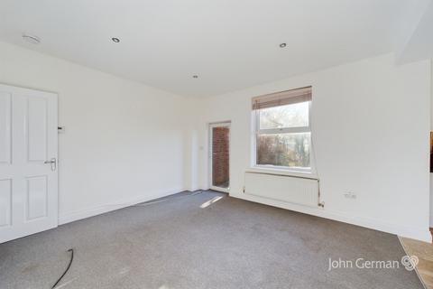 3 bedroom end of terrace house for sale, Woodview Road, Newhall