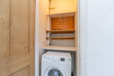 5 Elm Place, Edinburgh, EH6 8AL