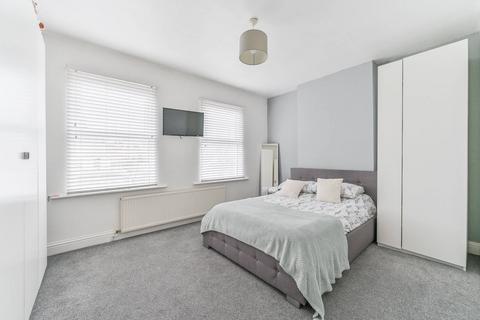 63 Elmers Road, London, SE25 5DS