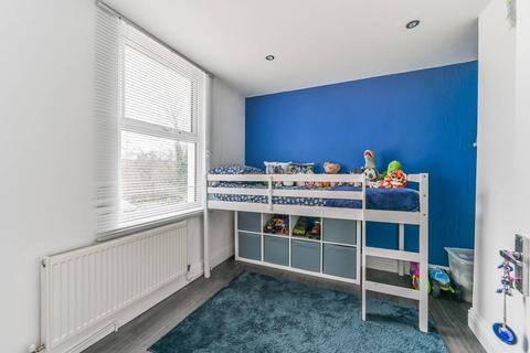 63 Elmers Road, London, SE25 5DS