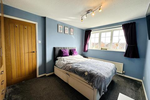 15 Acorn Close, Barlby, Selby, YO8 5UT