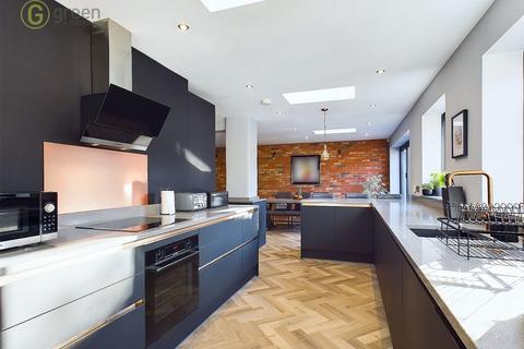 298 Chester Road North, Sutton Coldfield, B73 6RR