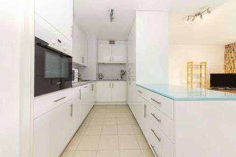 1 bedroom flat to rent, Barbican, London EC2Y