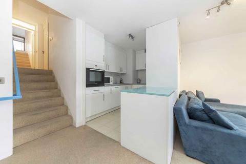 1 bedroom flat to rent, Barbican, London EC2Y