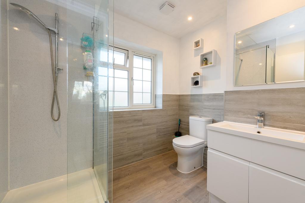 Master En-suite