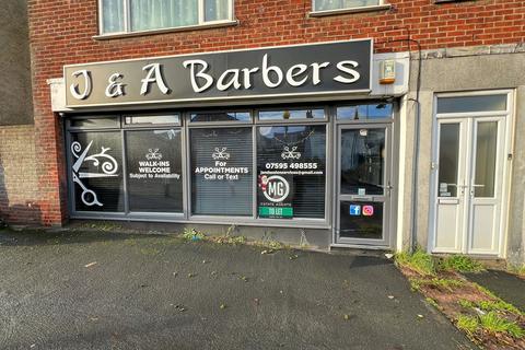 Hairdresser and barber shop to rent, Bishopsworth Road, Bristol, BS13